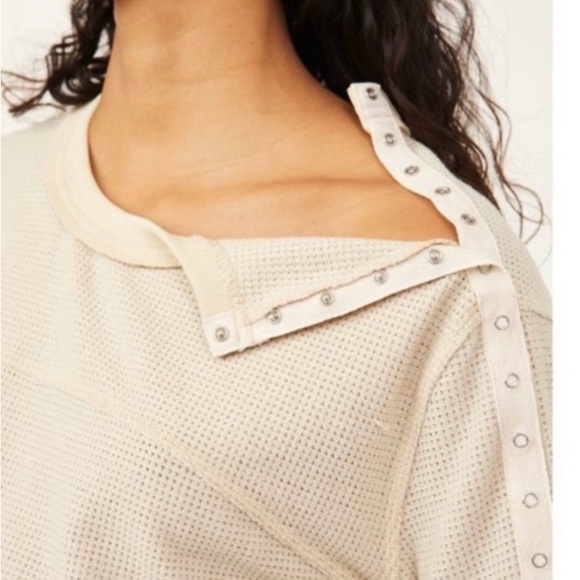 Free People Movement Dream Work
(NWT Layer in Moonlight  Size:XS /S COLOR:Cream - Picture 4 of 8